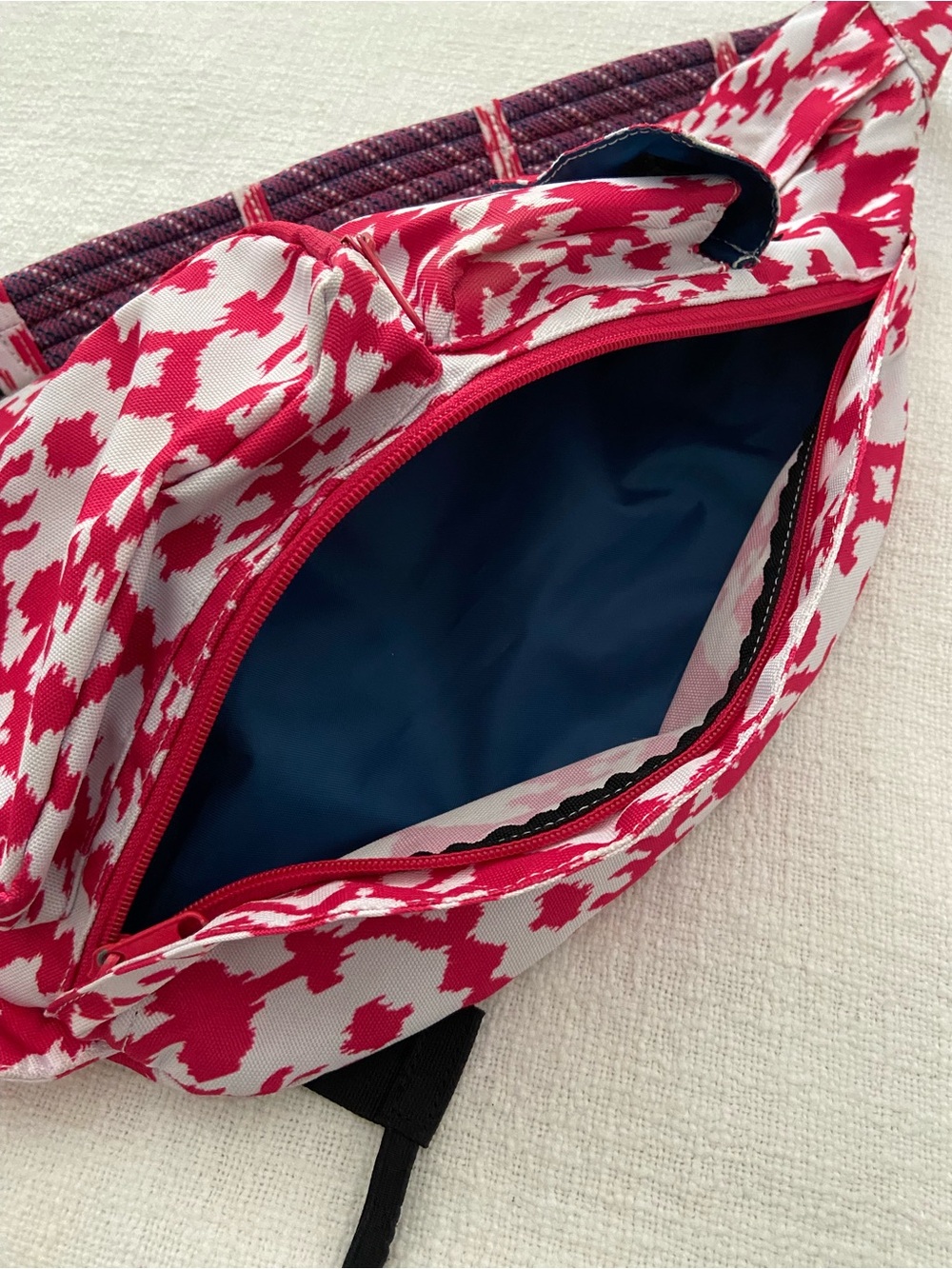 Kavu Pink Ikat Sling Bag - Women's Crossbody Pack Multiple Compartments - Picture 8 of 12